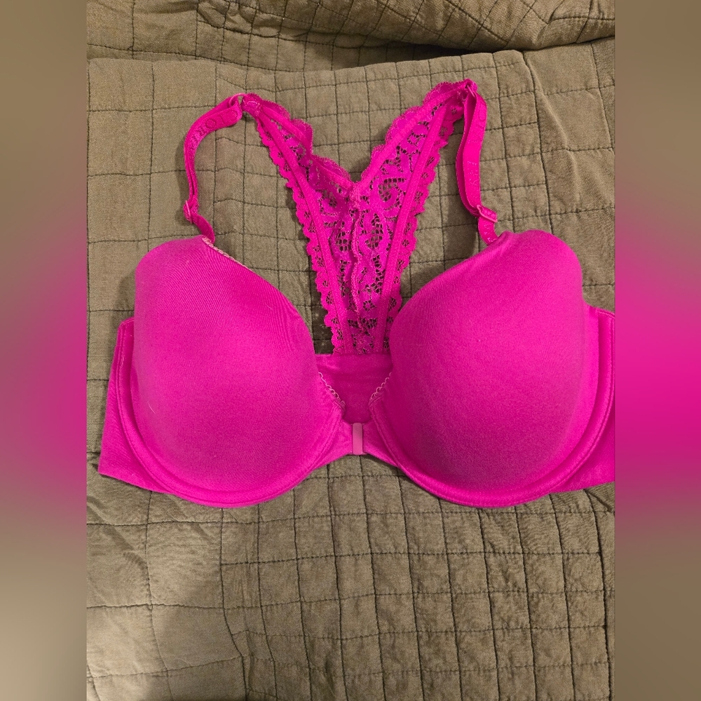 NWOT Body By Victoria Lined Demi